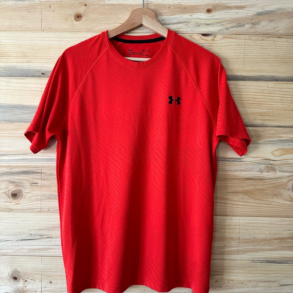Under Armour Men's Vibrant Red Tee